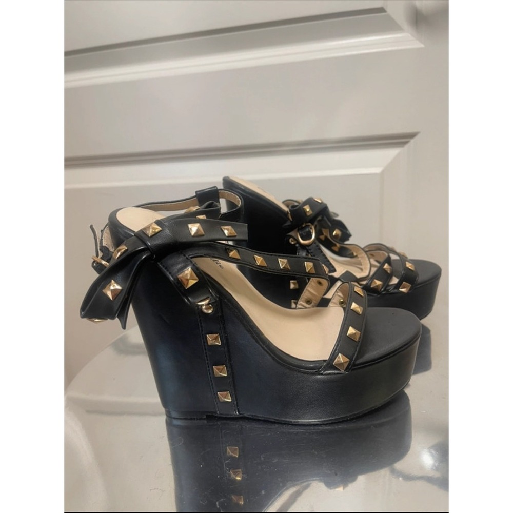 Eye Candy Black Studded Platform Wedge Sandals Gold Studs Bow Punk Y2K‎ Womens 6 - Picture 4 of 6
